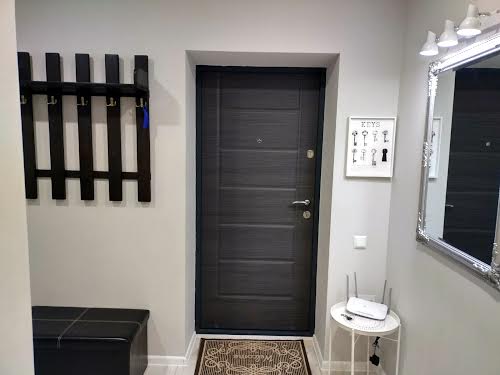 квартира за адресою Щаслива, 7а