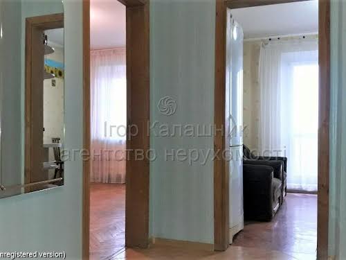 квартира за адресою Ревуцького вул., 42-Б