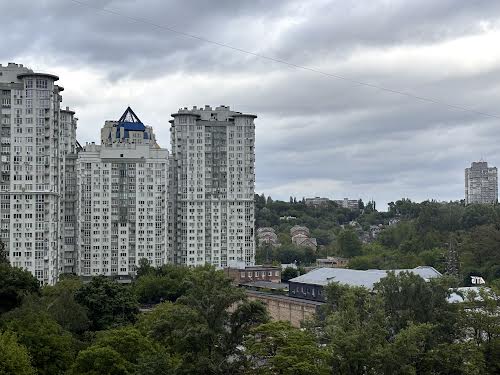 квартира за адресою Митрополита Василя Липківського вул. (Урицького), 37-В