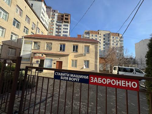 комерційна за адресою Подільська вул., 54/1