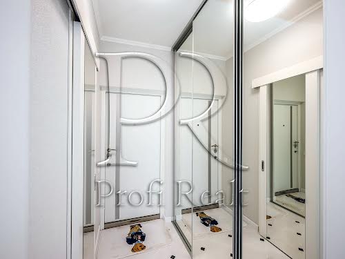 квартира за адресою Регенераторна вул., 4 к1-7