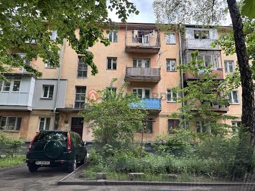 квартира за адресою Дністерська, 4