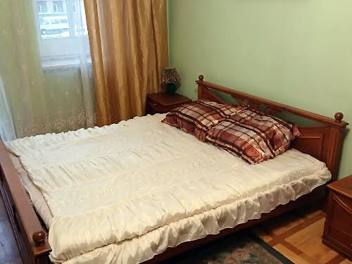 квартира за адресою Пантелеймона Куліша вул., 13