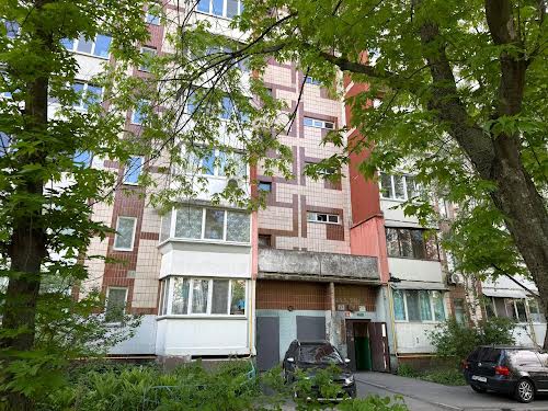 квартира за адресою Каштанова вул., 11