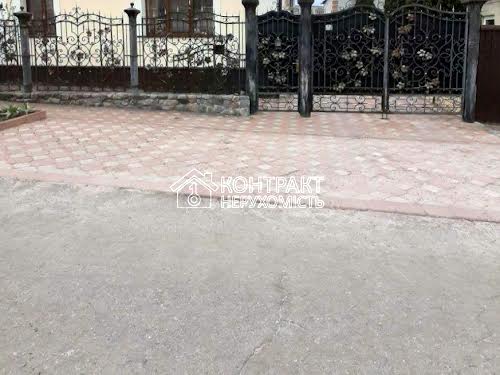 дом по адресу вул. Аскольдівська