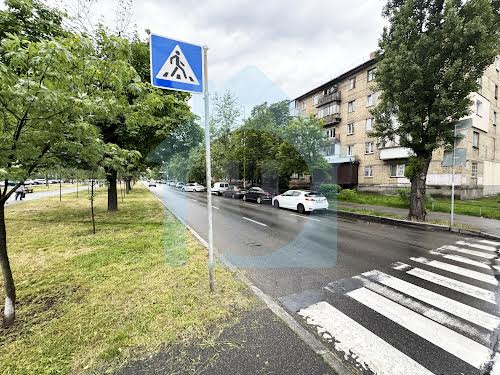 квартира за адресою Верховної Ради бульв., 29