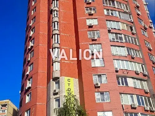 квартира за адресою Анни Ахматової вул., 45