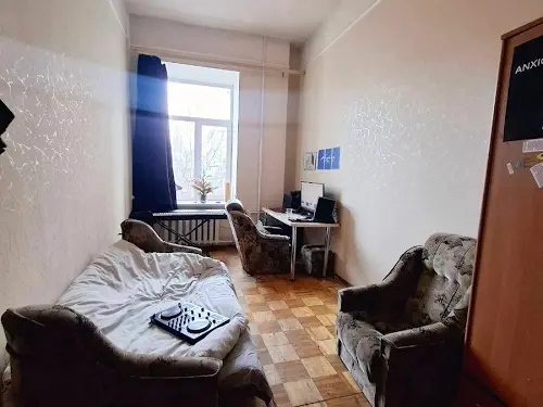 комерційна за адресою Січових Стрільців вул. (Артема), 81