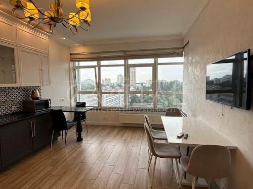 квартира по адресу Кловский спуск, 7a