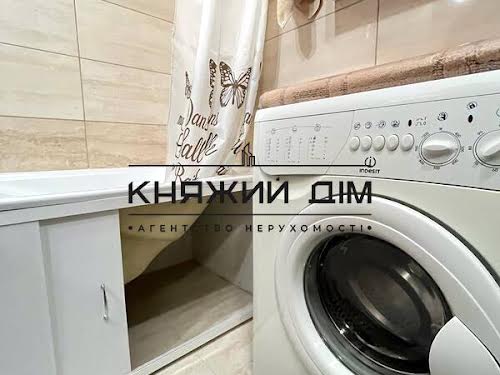 квартира за адресою Драгоманова вул., 44А