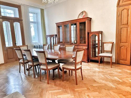 квартира по адресу Институтская ул., 13/4