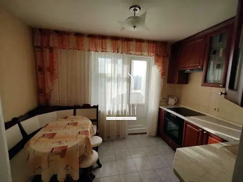 квартира за адресою Милославська вул., 21