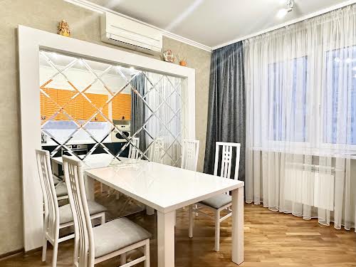 квартира за адресою Патріарха Мстислава Скрипника вул., 40