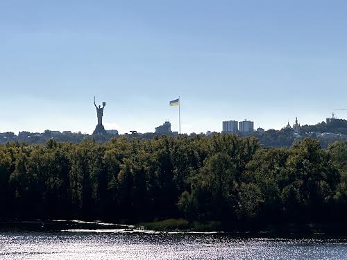 квартира за адресою Раїси Окіпної вул., 18