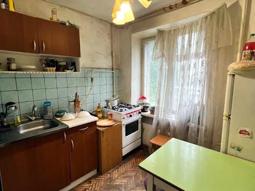 квартира за адресою Василя Симоненка вул., 2