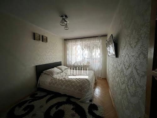 квартира за адресою Київ, Голосіївський просп. (40-річчя Жовтня), 15-А