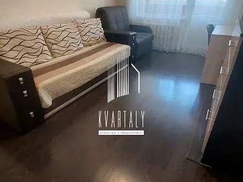 квартира за адресою Дністровська вул., 19