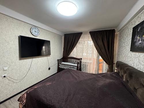квартира по адресу Строителей ул., 12-Б