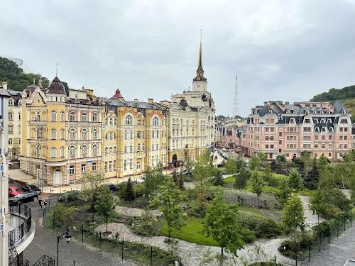 коммерческая по адресу Дегтярная ул., 7