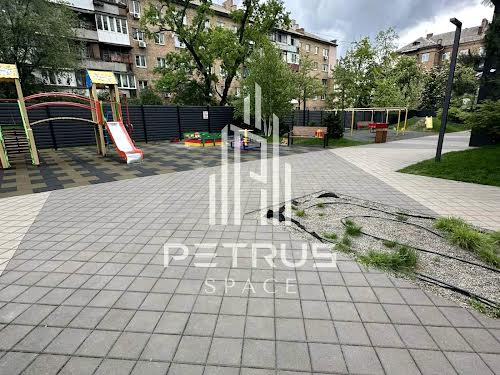 квартира за адресою Ісмаїла Гаспринського вул. (Сормовська), 3
