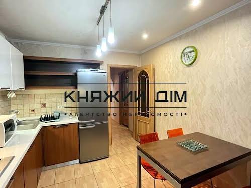 квартира за адресою Рибальська вул., 8