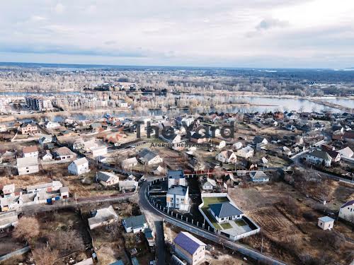 будинок за адресою Набережна вул., 7а