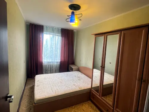 квартира за адресою Леся Курбаса просп., 18