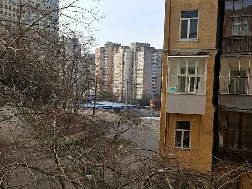 комерційна за адресою Січових Стрільців вул. (Артема), 81