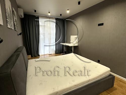 квартира за адресою Замковецька вул., 86А