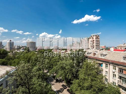 квартира за адресою Кудрявський узвіз, 3-Б
