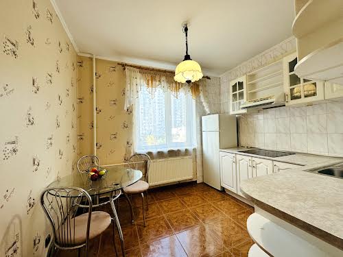 квартира за адресою Мішуги, 3