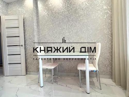квартира за адресою Київ, Драгоманова вул., 10