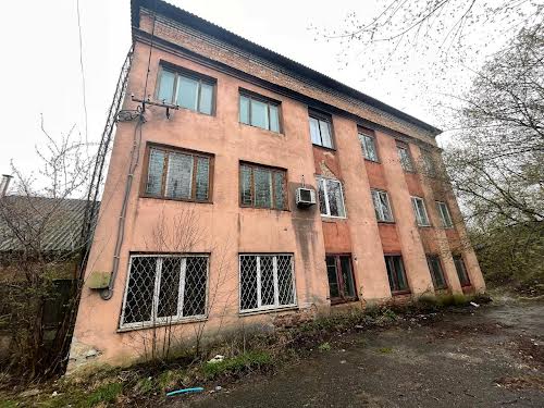 коммерческая по адресу Заводская ул., 1