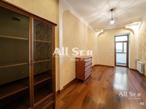 квартира за адресою Шота Руставелі вул., 8