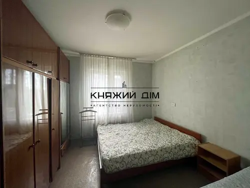 квартира за адресою Ревуцького вул., 18-А