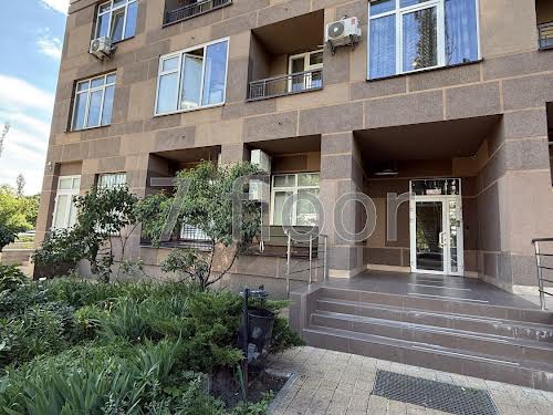 квартира по адресу Ованеса Туманяна ул., 3