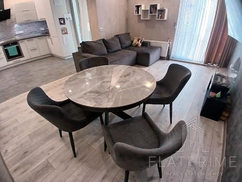 квартира за адресою Регенераторна вул., 4