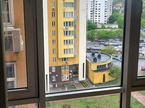 квартира за адресою Пр -кт В.Лобановского, 6