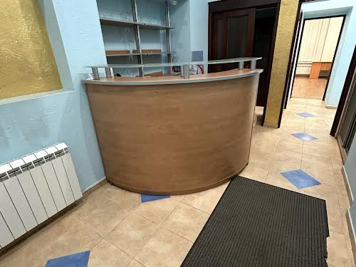 комерційна за адресою Саксаганського вул., 147/5