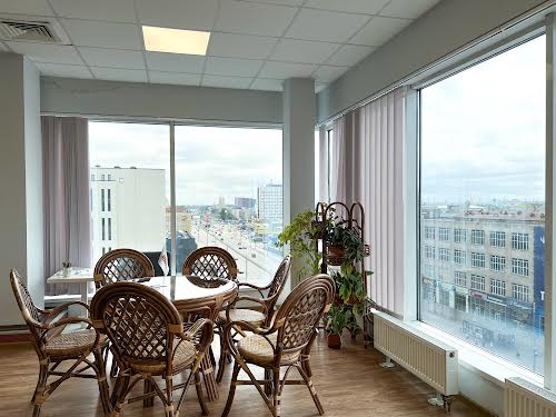 коммерческая по адресу Степана Бандеры просп. (Московський), 13