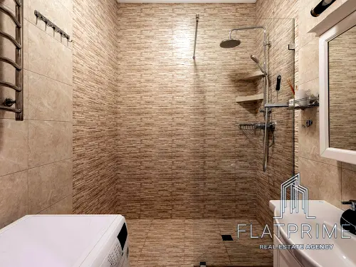 квартира за адресою Дегтярна вул., 7