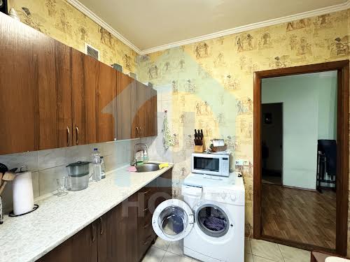квартира за адресою Верховної Ради бульв., 29
