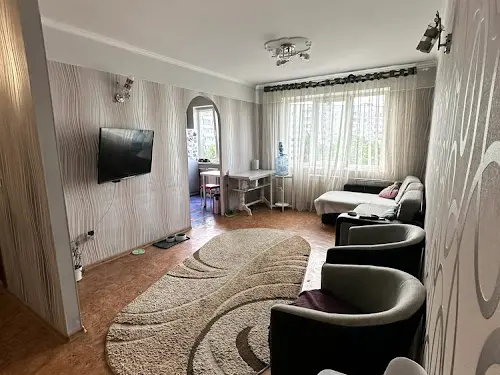 квартира за адресою Амосова вул. (Корчагінців), 5
