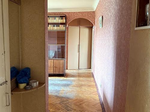 квартира за адресою Будівельників вул., 12