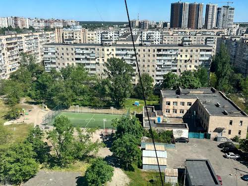 квартира за адресою Романа Шухевича просп. (Генерала Ватутіна), 2