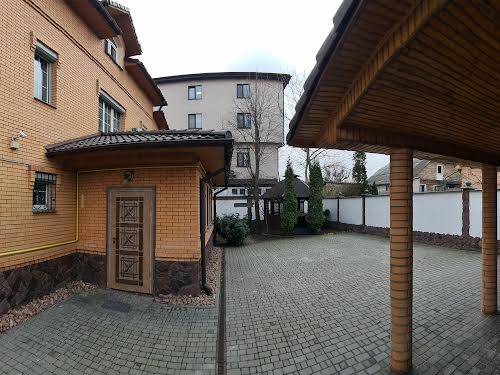 дом по адресу Киев, Купʼянська ул., 38