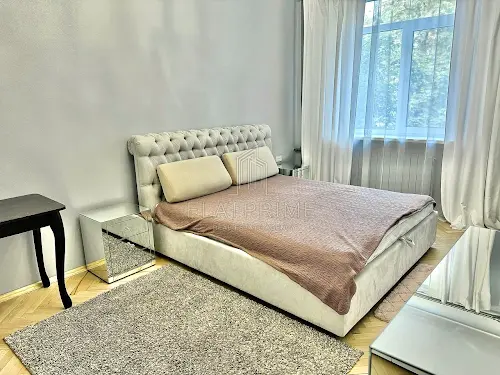 квартира по адресу Івана Світличного ул. (Петровського), 10