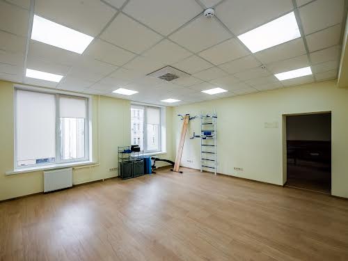 комерційна за адресою Антоновича вул. (Горького), 29