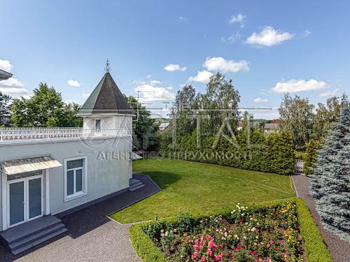будинок за адресою с. Романків, Сосновий Бір вул.
