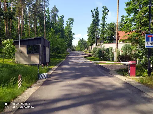 участок по адресу Лісова